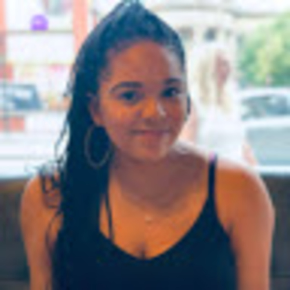 Meet your Posher, Kayla